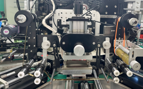 دستگاه چاپ اتوماتیک لوله نرم 8 رنگ 80 عدد در دقیقه با UV